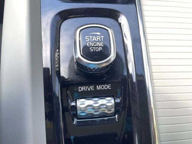 2019 Volvo XC60 T5 Momentum