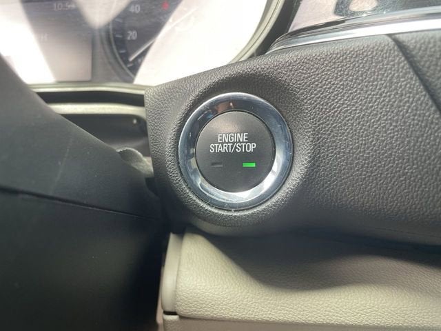 2019 Buick Regal TourX Essence
